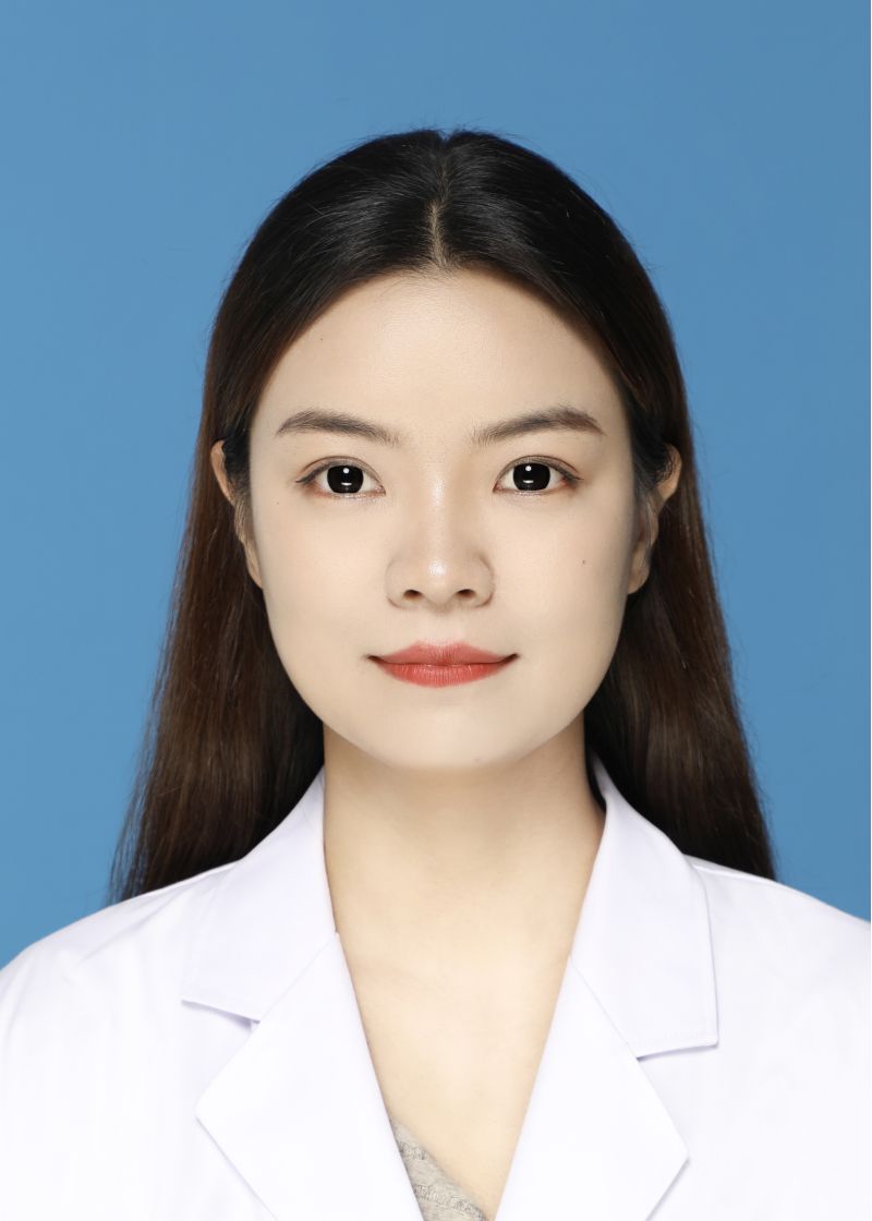 尚艳辉  执业医师