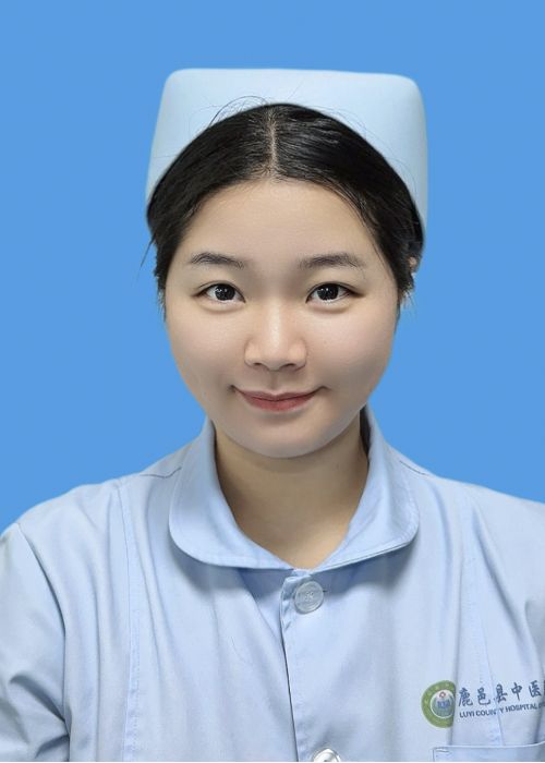 张妮