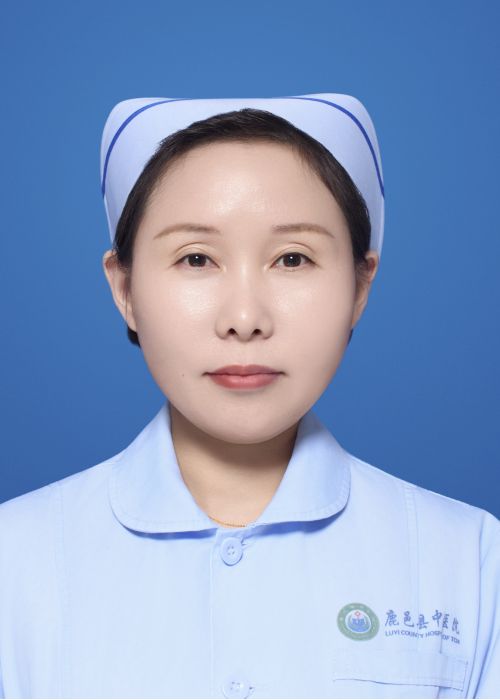 杨慧娟  护士长  主管护师