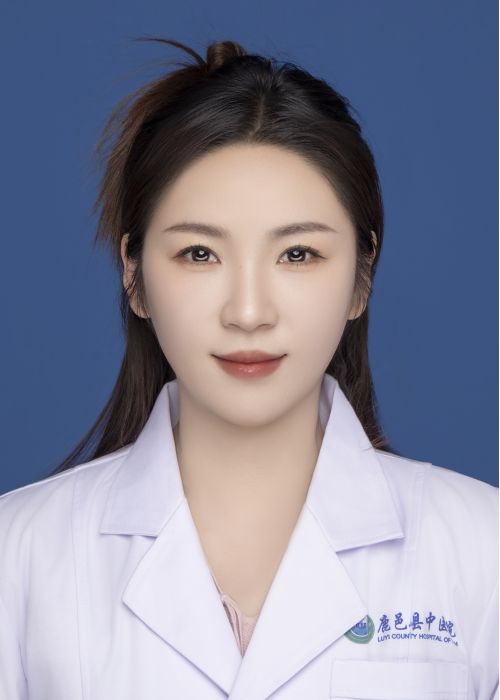 栾倩倩